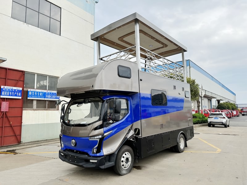 飞碟插电式混合动力房车