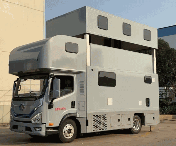 解放虎6G增程式房车