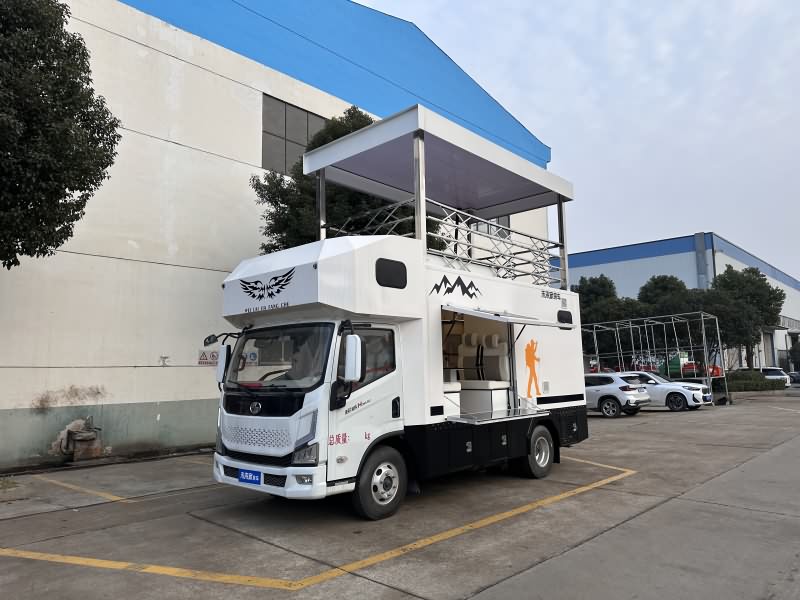 跃进H500售货型房车 (6).jpg