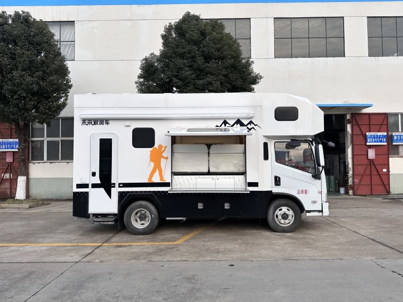 跃进H500售货型房车 (3).jpg